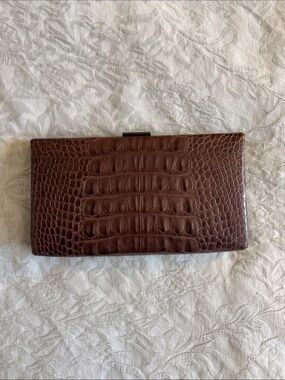 Vintage Banana Republic Brown Croc-Embossed Leather Clutch